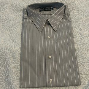 Like new Ike begat Bergdorf Goodman 15.5/33. Men long sleeve